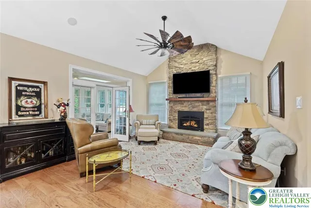 $649,500 | 4741 Pinehurst Circle, Center Valley, PA 18034