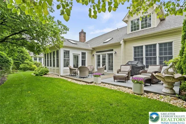 $649,500 | 4741 Pinehurst Circle, Center Valley, PA 18034