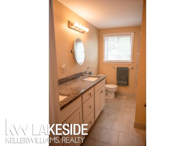 220 Sisson Street Romeo, MI 48065 - Photo 11 of 29