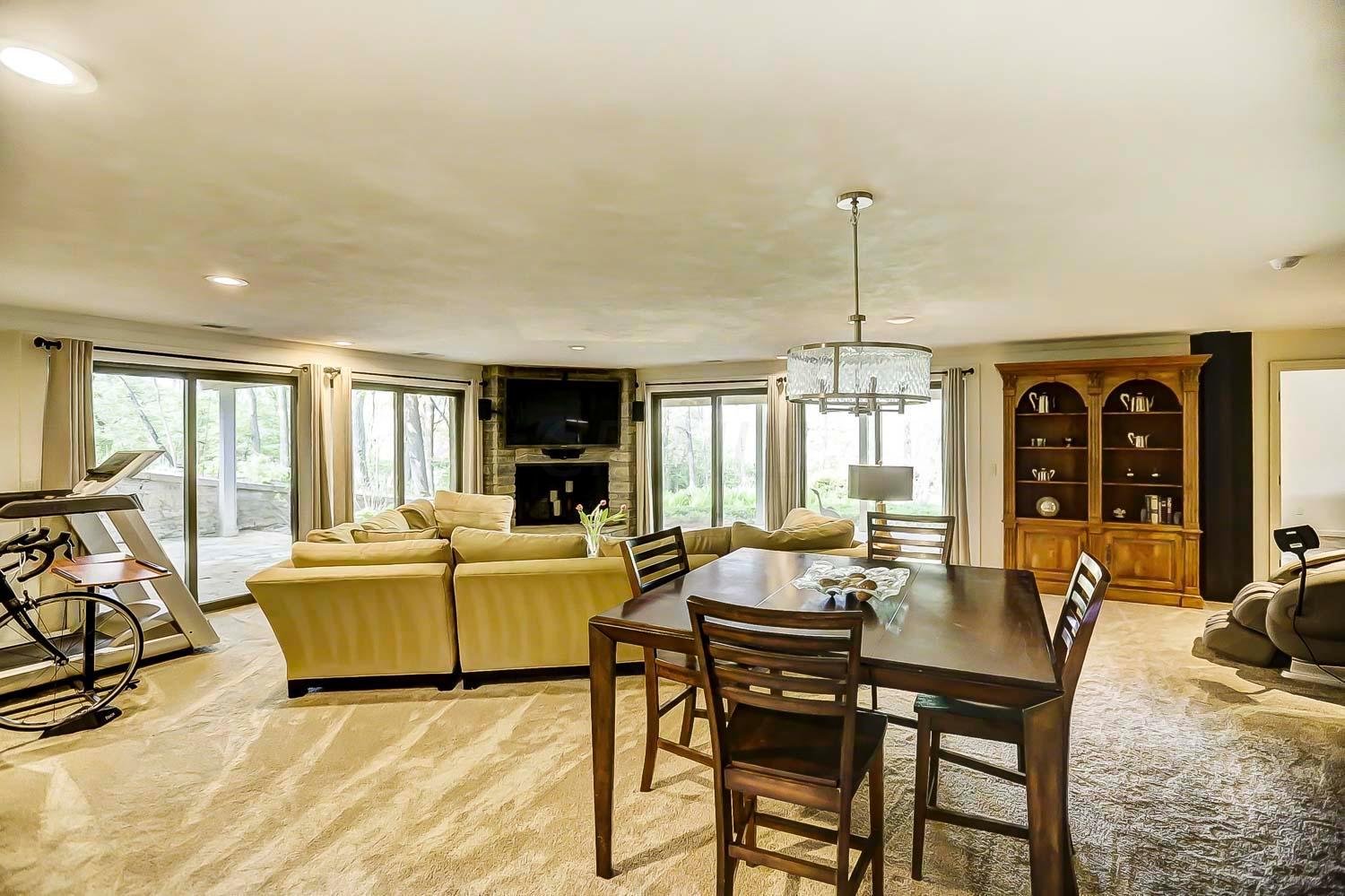 2691 Lear Road Columbus, OH 43220 - Photo 17 of 25