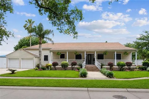 $549,000 | 1 Charlotte Drive, New Orleans, LA 70122