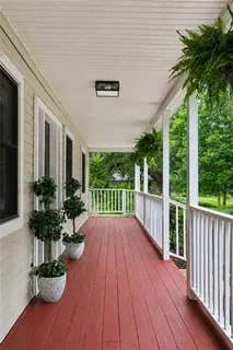 $549,000 | 1 Charlotte Drive, New Orleans, LA 70122