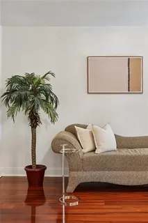 $549,000 | 1 Charlotte Drive, New Orleans, LA 70122