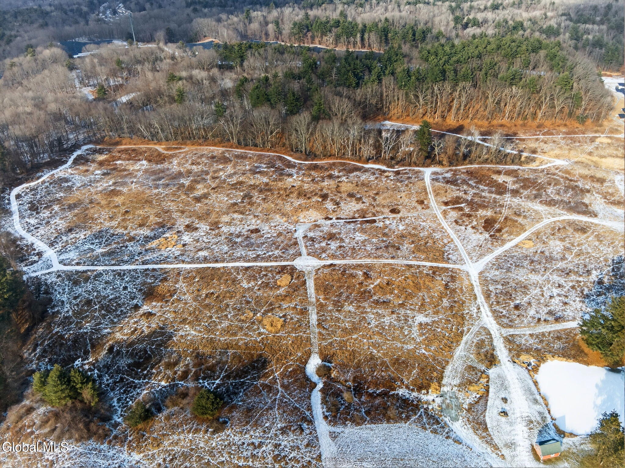 611 Krumkill Road Albany, NY 12203 - Photo 5 of 11 4-web-or-mls-DJI_0103