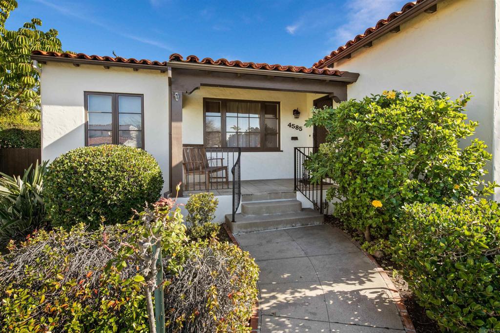 4585 El Cerrito Drive San Diego, CA 92115 - Photo 1 of 26