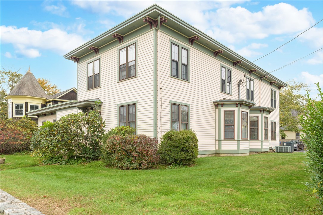 116 Main Street, South Kingstown, RI 02879 Compass