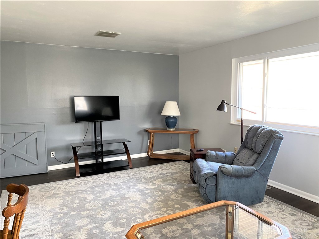 4032 Wagner Road Kettering, OH 45440 - Photo 10 of 33 Gallery Image 10