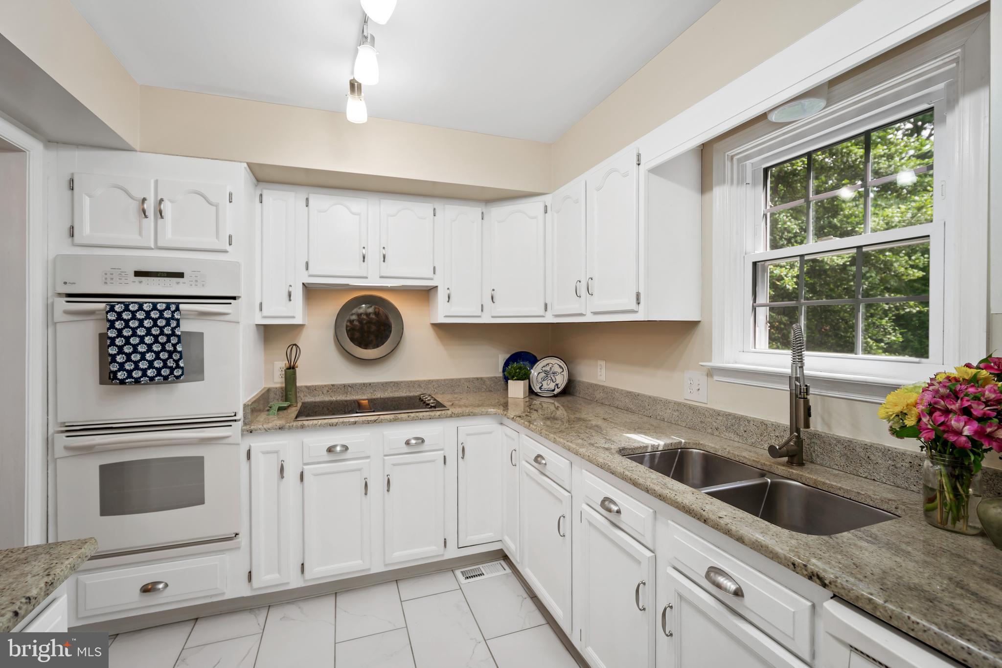 2576 Hidden Cove Road Annapolis, MD 21401 - Photo 6 of 56 Gallery Image 6