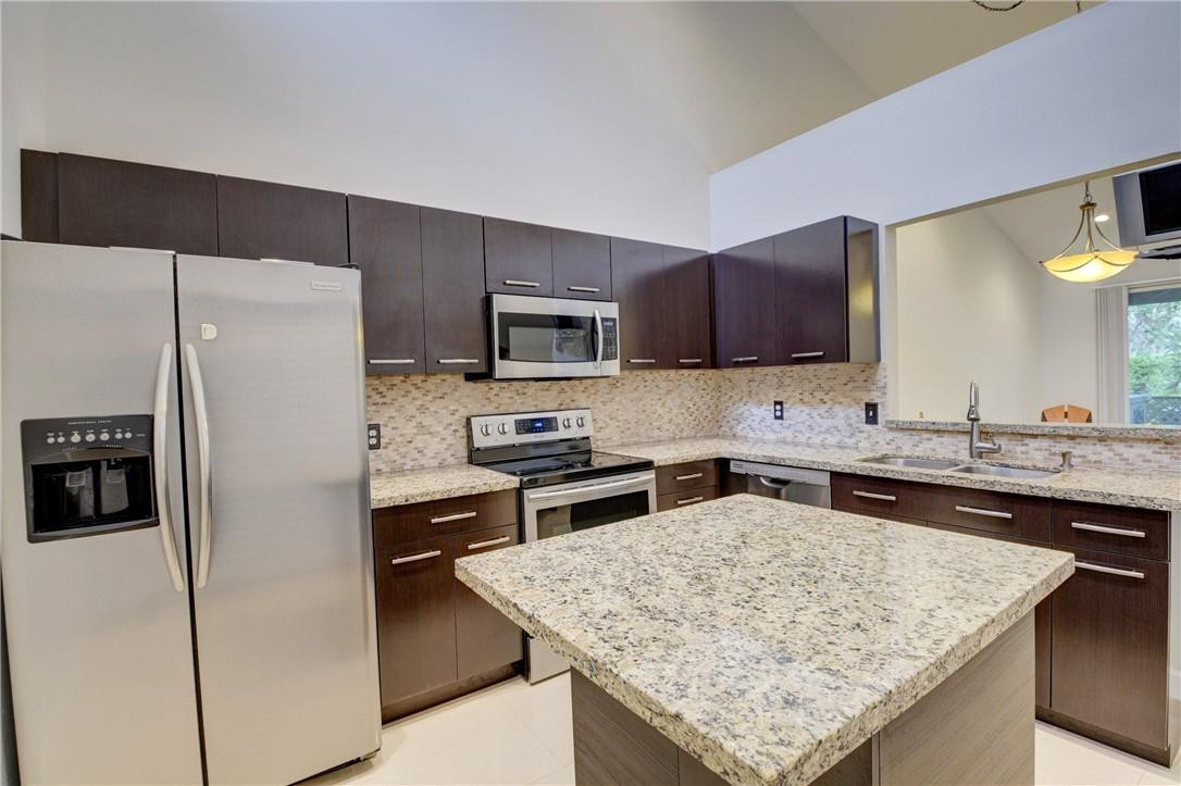 20487 Vía Marisa, Unit 20487 Boca Raton, FL 33498 - Photo 9 of 47 Photo 9