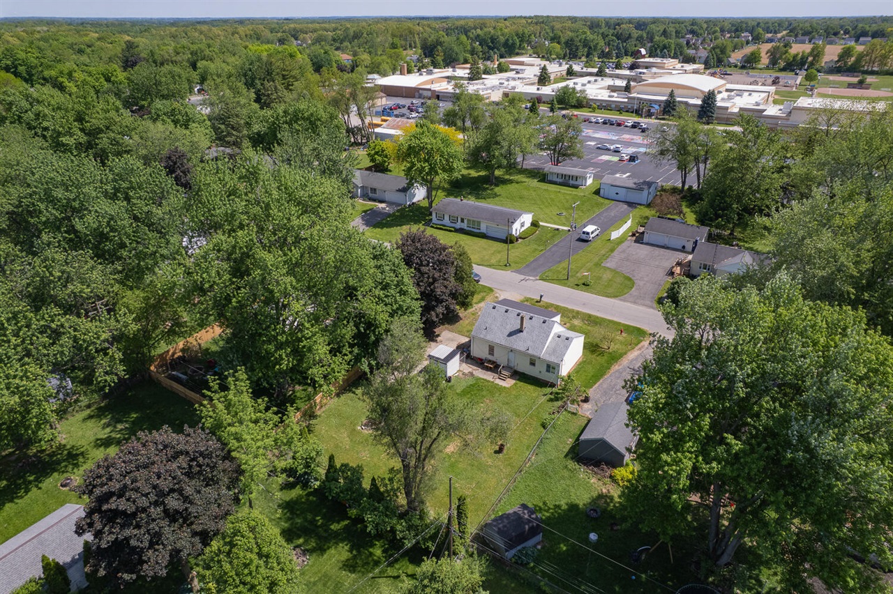 2108 Allan Street Adrian, MI 49221 - Photo 31 of 31