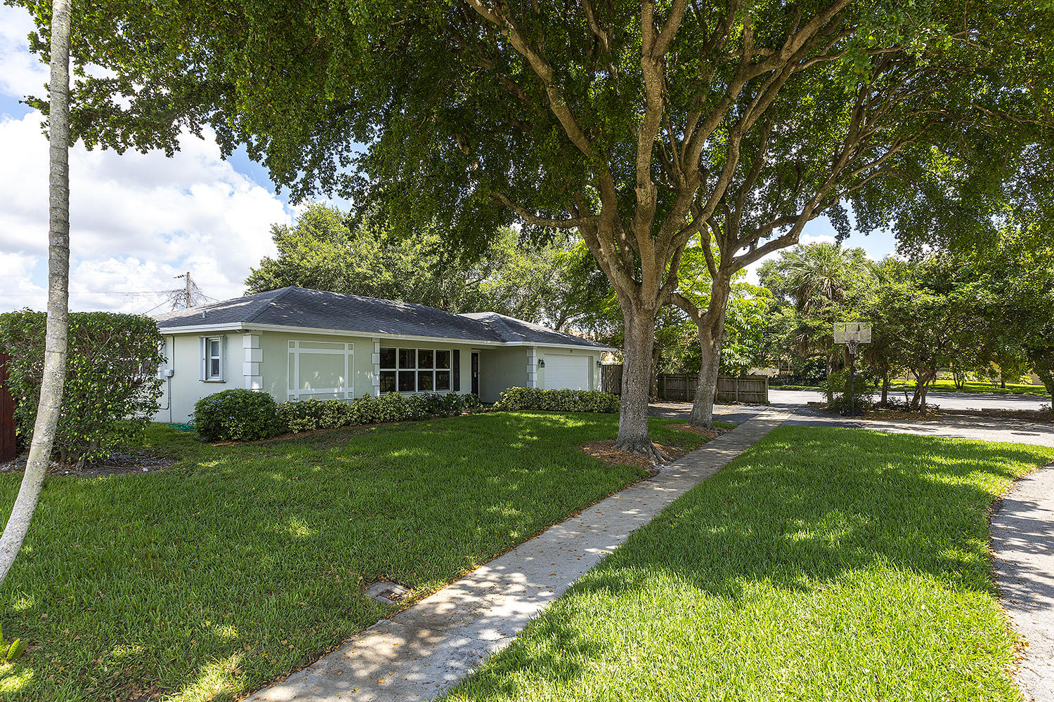 71 Southwest 11th Court Boca Raton, FL 33486 - Photo 24 of 24 24_Property_Front