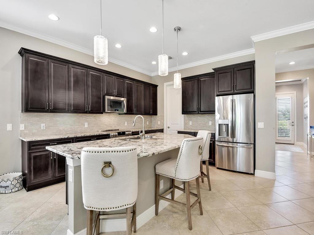 4403 Raffia Palm Circle Naples, FL 34119 - Photo 7 of 34 Gallery Image 7
