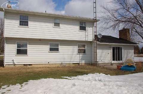 8521 Corunna Road Flint, MI 48532 - Photo 3 of 16 20395379-2.JPG