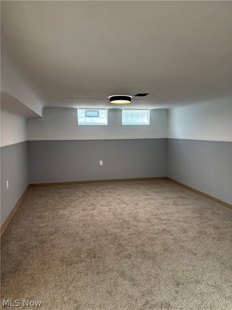 1574 Sunview Road Lyndhurst, OH 44124 - Photo 15 of 21