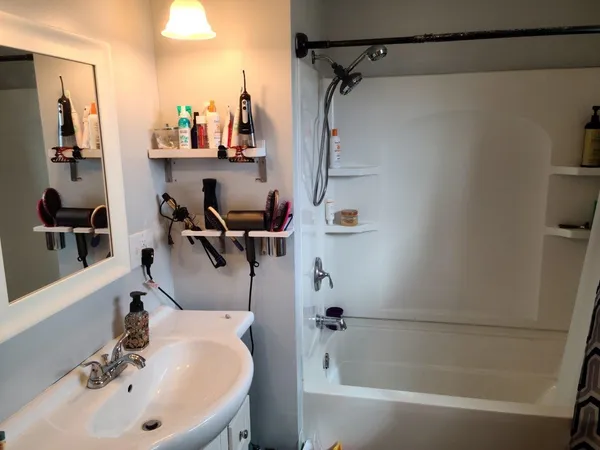 $270,000 | 622 South Caldwell Road, Mayfield, KS 67103