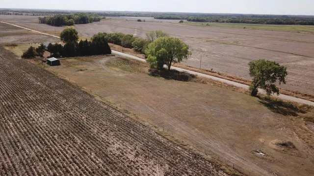 $270,000 | 622 South Caldwell Road, Mayfield, KS 67103