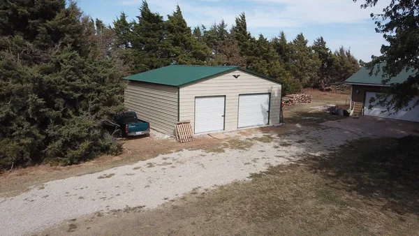 $270,000 | 622 South Caldwell Road, Mayfield, KS 67103