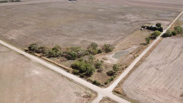 $270,000 | 622 South Caldwell Road, Mayfield, KS 67103