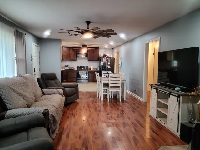 $270,000 | 622 South Caldwell Road, Mayfield, KS 67103