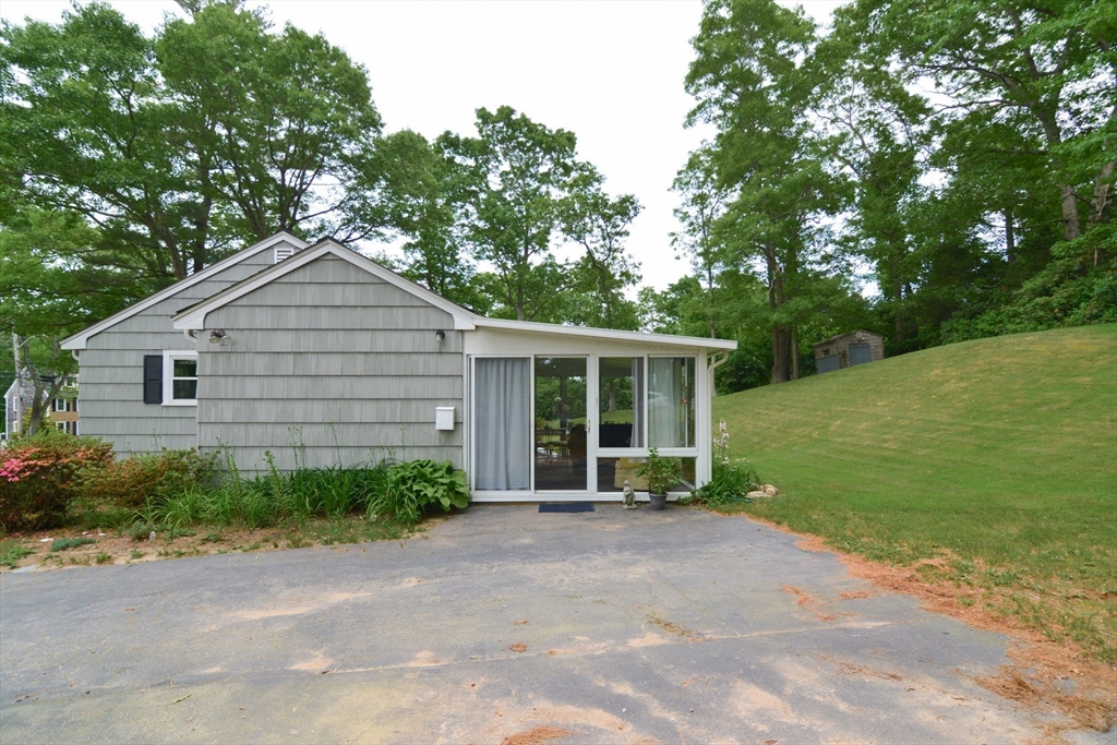 48 Smiths Lane Kingston, MA 02364 - Photo 36 of 38 a front view of a house with garden