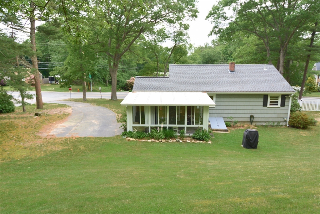 48 Smiths Lane Kingston, MA 02364 - Photo 37 of 38 a front view of a house with garden