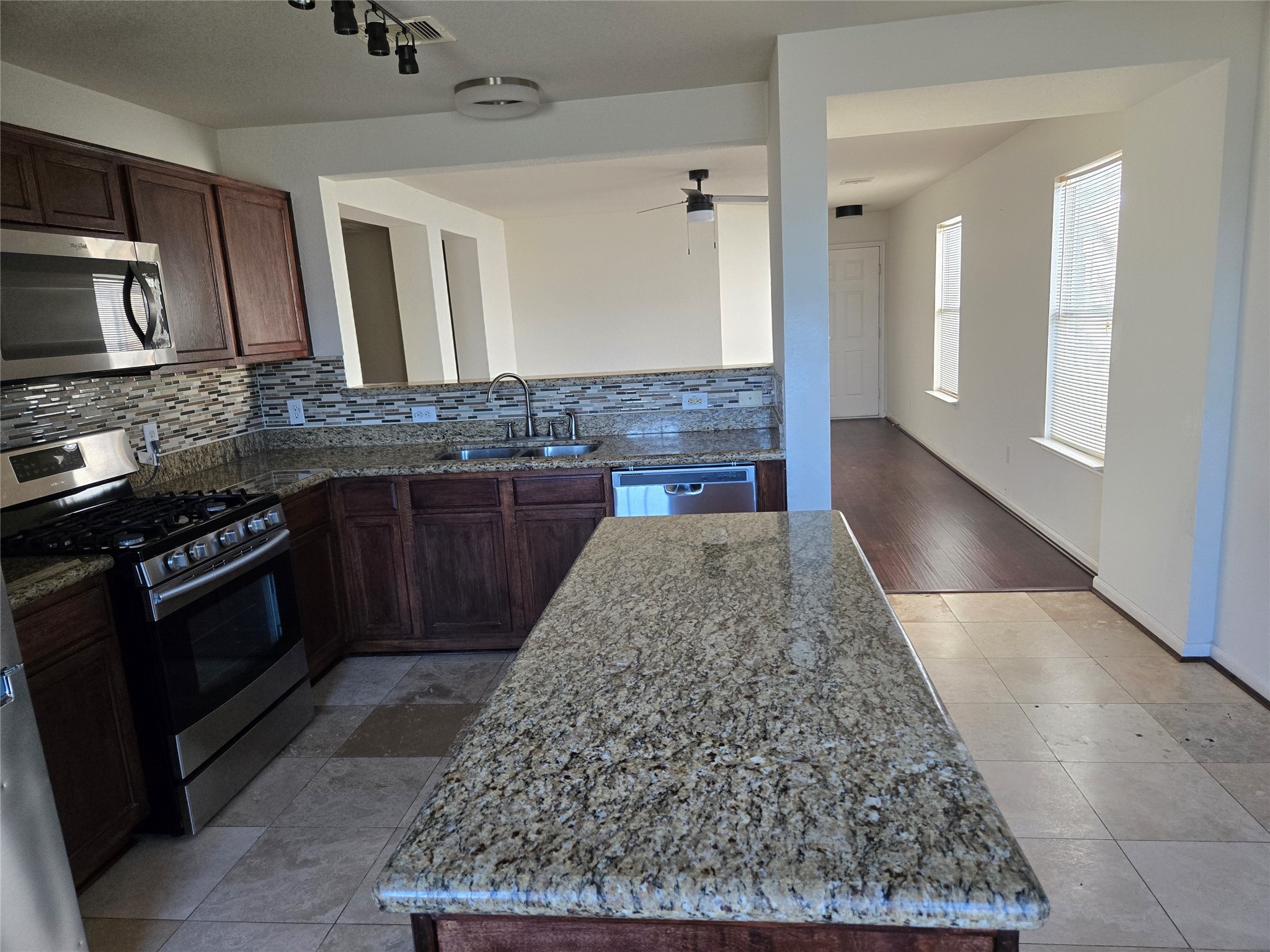 22014 Orchard Dale Drive Spring, TX 77389 - Photo 6 of 14