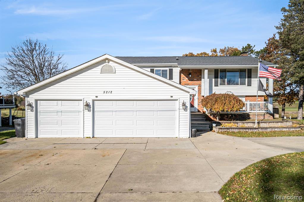 5212 West Farrand Road Clio, MI 48420 - Photo 3 of 32