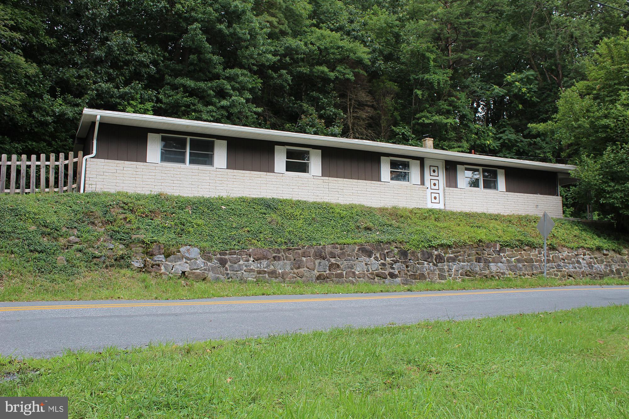 910 Newberry Road Middletown, PA 17057 - Photo 1 of 16 Gallery Image 1