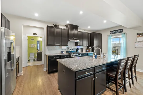 $569,900 | 10166 Oak Cir Lane, McGaheysville, VA 22840