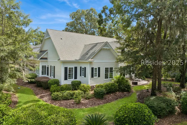 $1,350,000 | 255 Bamberg Drive, Bluffton, SC 29910
