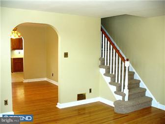 164 Grandview Road Ardmore, PA 19003 - Photo 3 of 12 Living Room