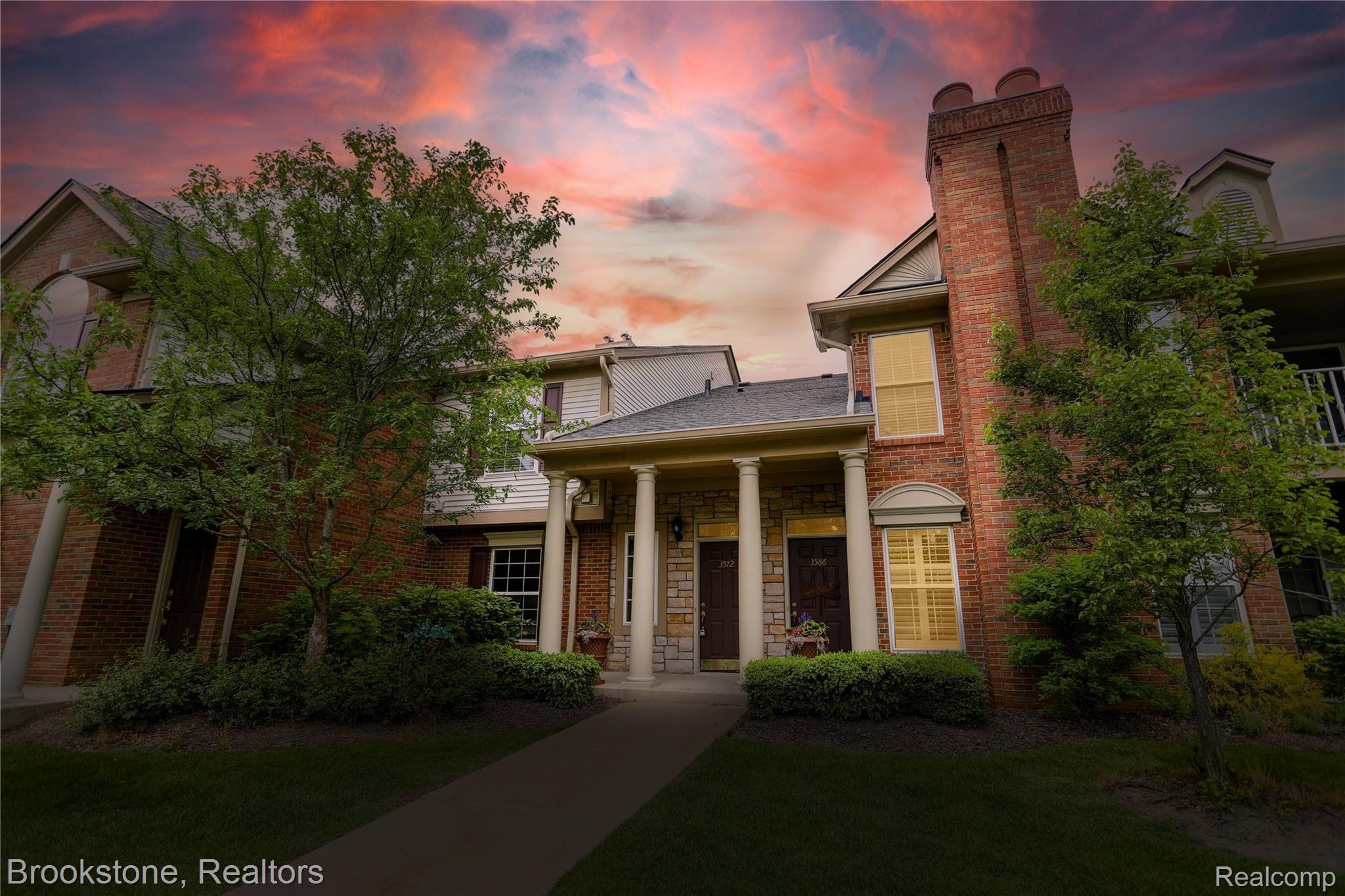 3572 Tremonte Circle Rochester, MI 48306 - Photo 3 of 55 house_tremonte-2 twilight.jpg