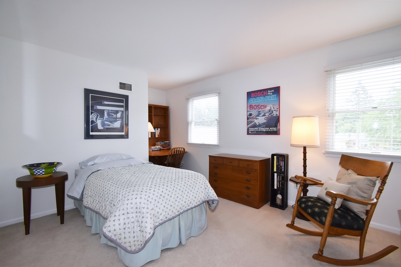 29 Manchester Way Aurora, IL 60506 - Photo 30 of 38 a bedroom with a bed and a couch