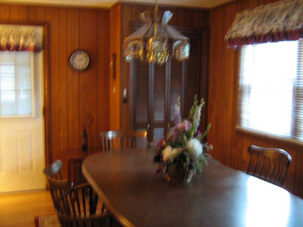 126 Squassick Road West Springfield, MA 01089 - Photo 4 of 21 Gallery Image 4