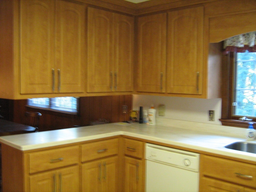 126 Squassick Road West Springfield, MA 01089 - Photo 8 of 21 Gallery Image 8
