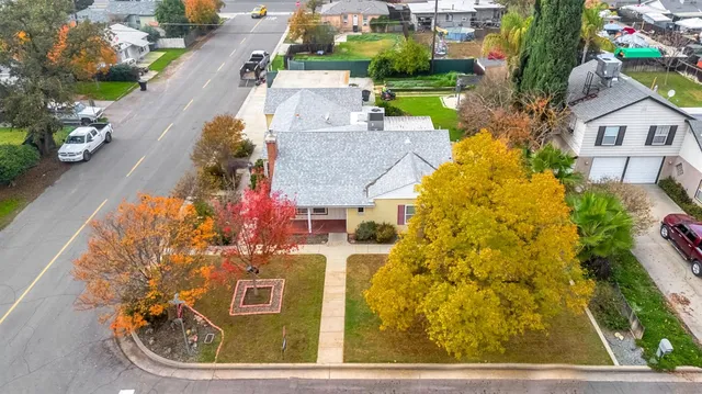 a view of houses with an outdoor space