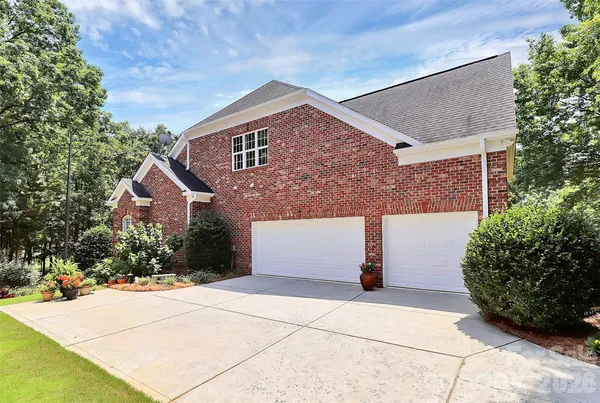 $910,000 | 13824 Glen Abbey Drive, Charlotte, NC 28278