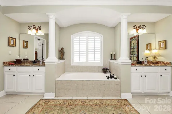 $910,000 | 13824 Glen Abbey Drive, Charlotte, NC 28278