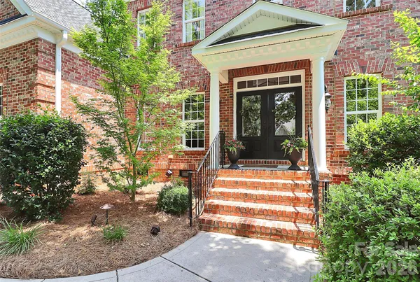 $910,000 | 13824 Glen Abbey Drive, Charlotte, NC 28278