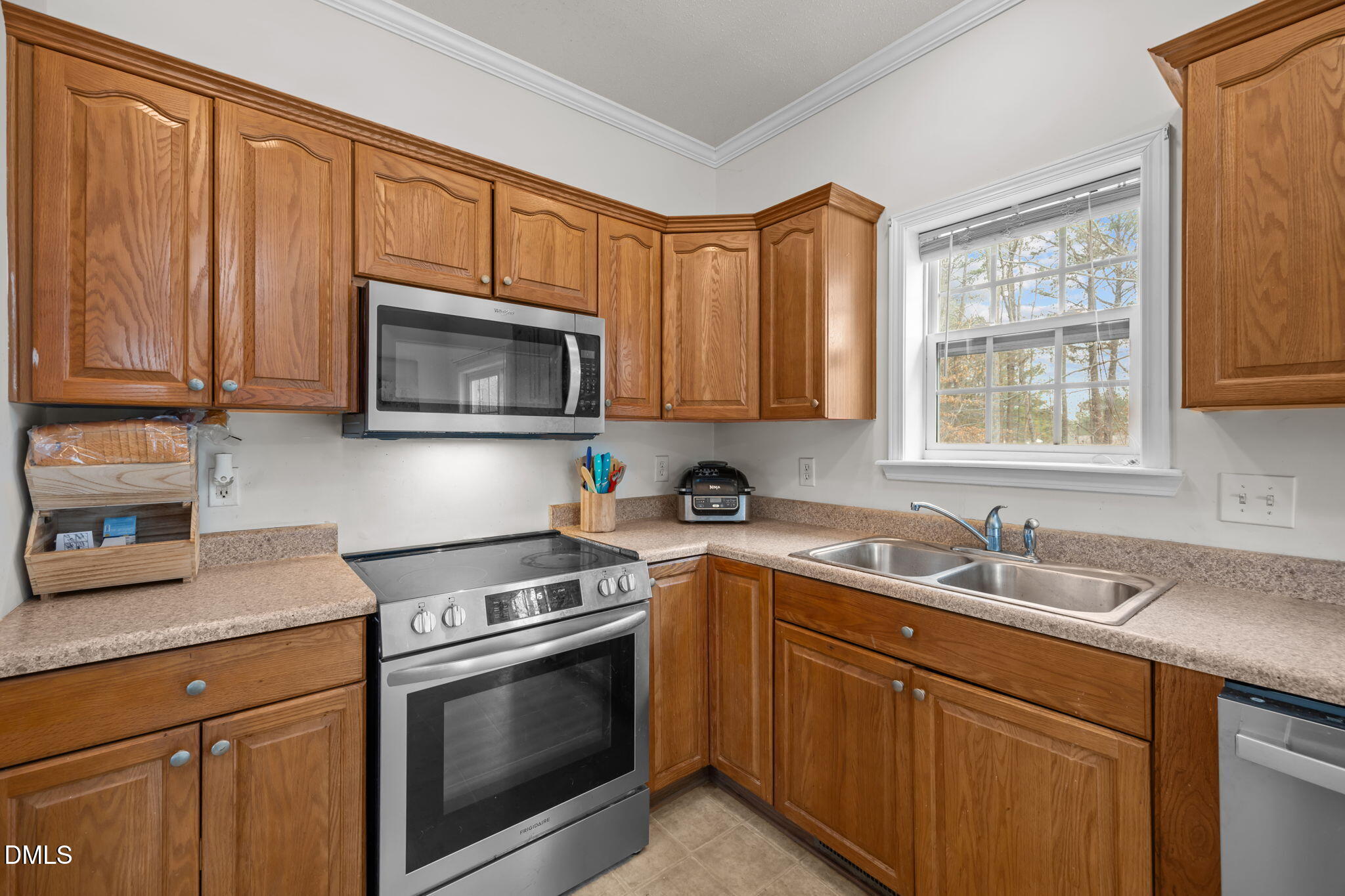 75 Spring Hill Lane Henderson, NC 27537 - Photo 19 of 43 Kitchen