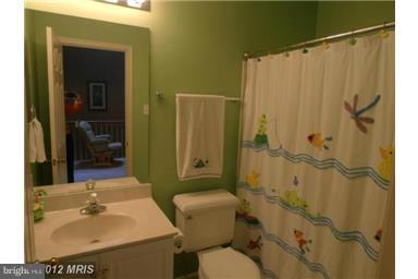 2354 Cold Meadow Way Silver Spring, MD 20906 - Photo 5 of 11 Bath