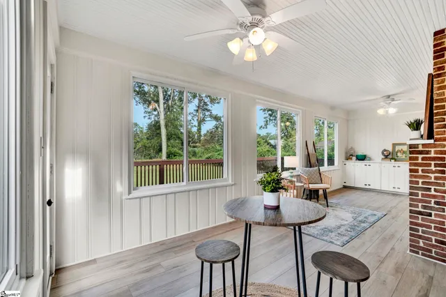 $290,000 | 306 Hickory Street, Clinton, SC 29325