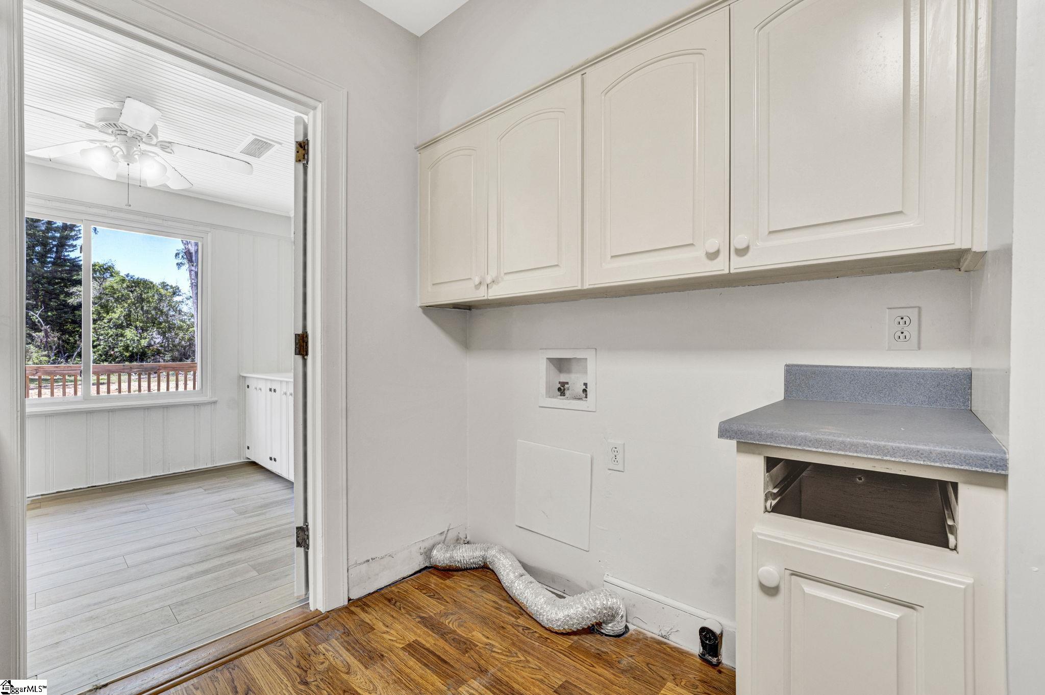 306 Hickory Street Clinton, SC 29325 - Photo 23 of 49