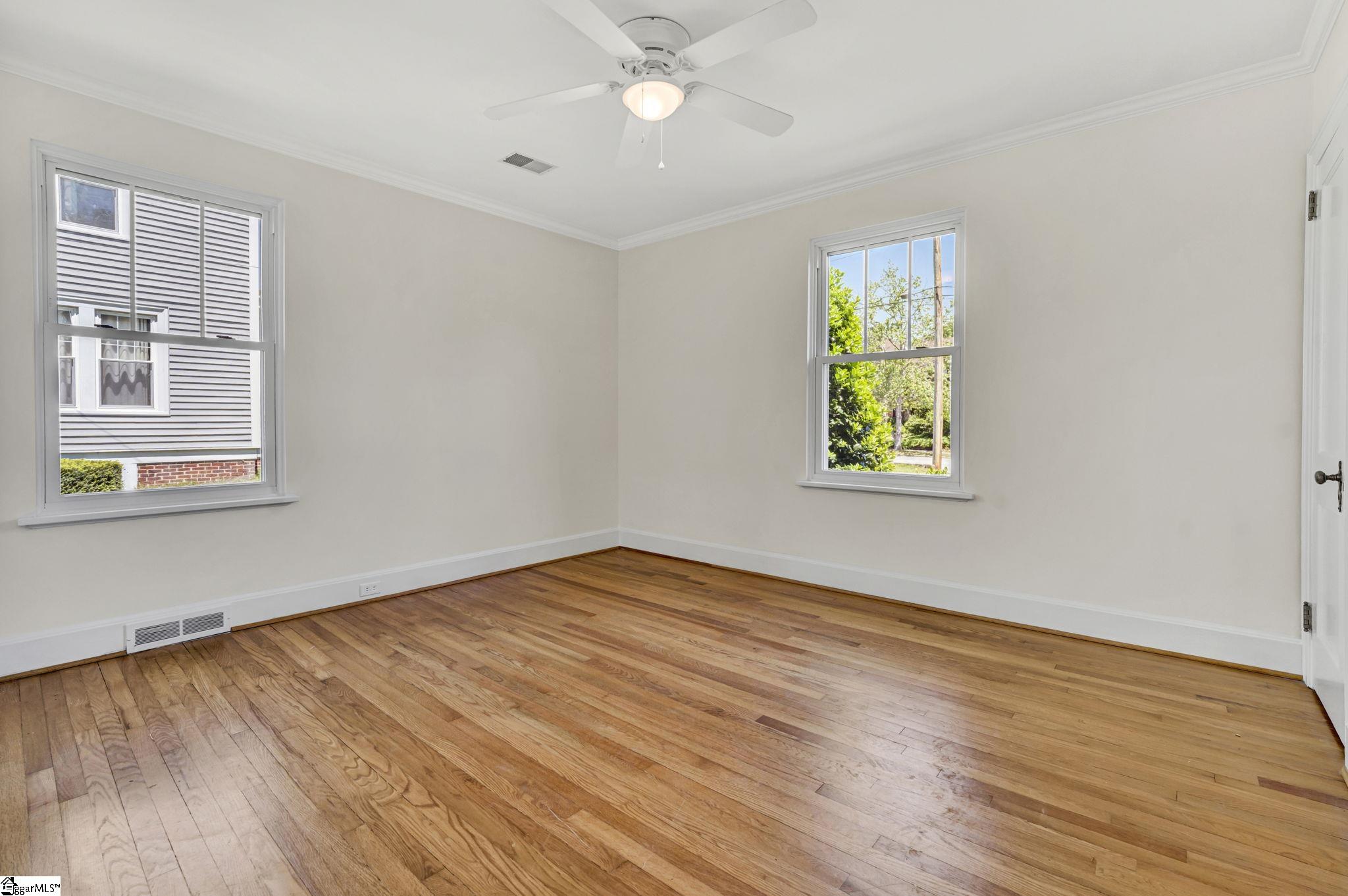 306 Hickory Street Clinton, SC 29325 - Photo 24 of 49