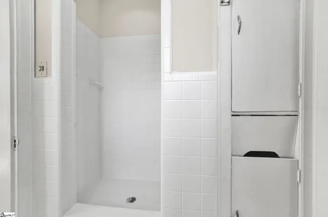 $290,000 | 306 Hickory Street, Clinton, SC 29325