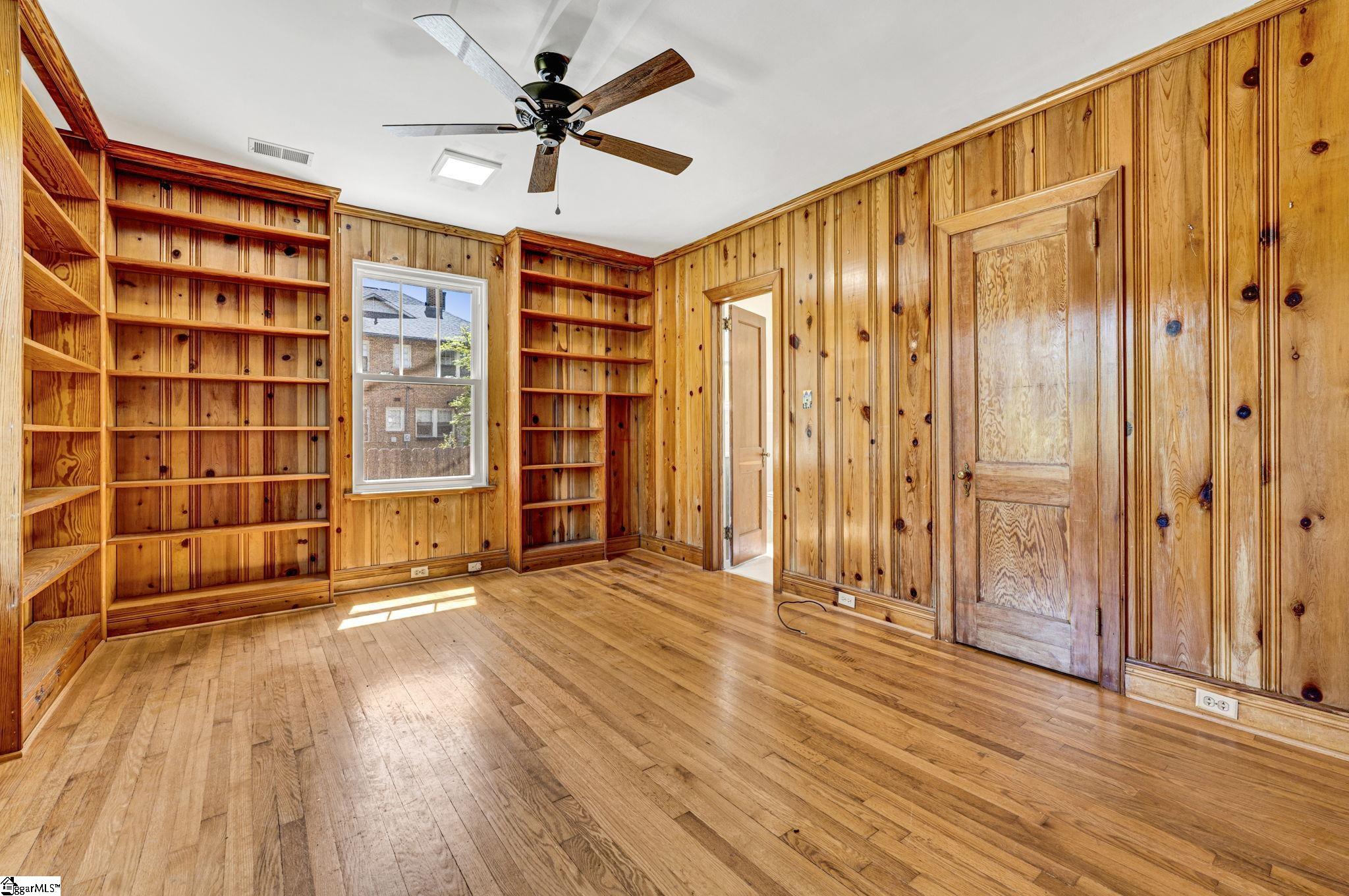 306 Hickory Street Clinton, SC 29325 - Photo 35 of 49