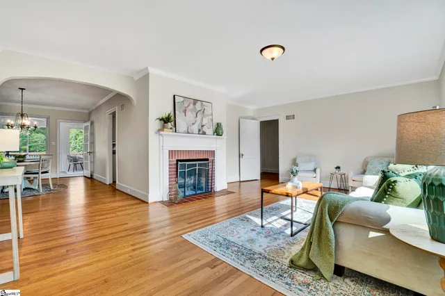 $290,000 | 306 Hickory Street, Clinton, SC 29325