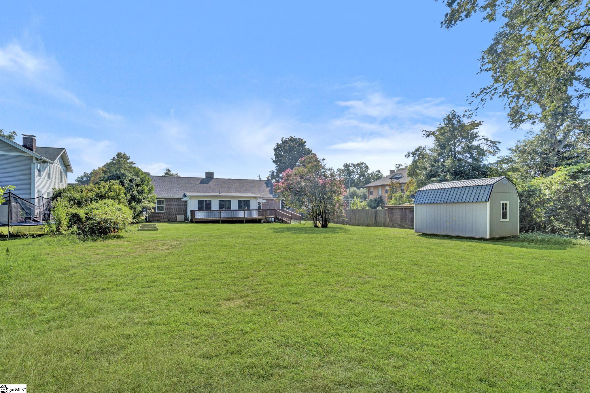 306 Hickory Street Clinton, SC 29325 - Photo 41 of 49