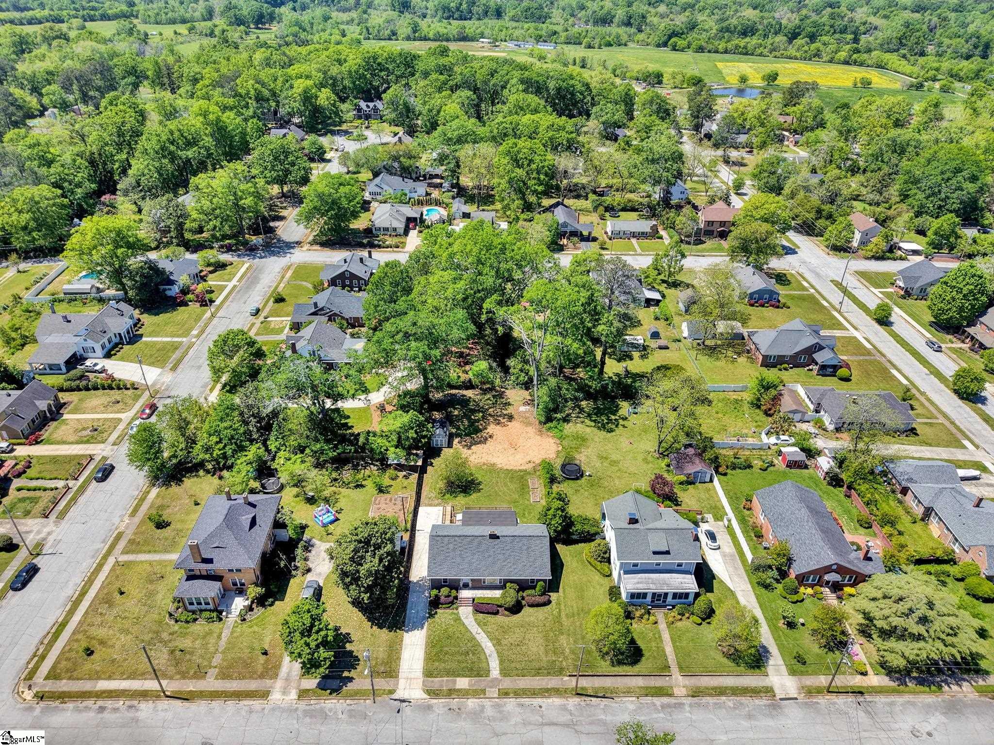 306 Hickory Street Clinton, SC 29325 - Photo 47 of 49