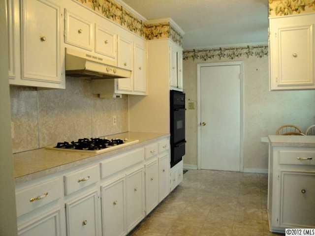 1630 Rhyne Carter Road Gastonia, NC 28054 - Photo 6 of 16 Gallery Image 6